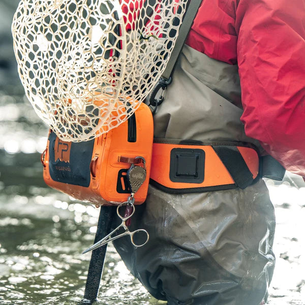 attaching fishing net to thunderhead sling Fishpond Thunderhead Lumbar ECO